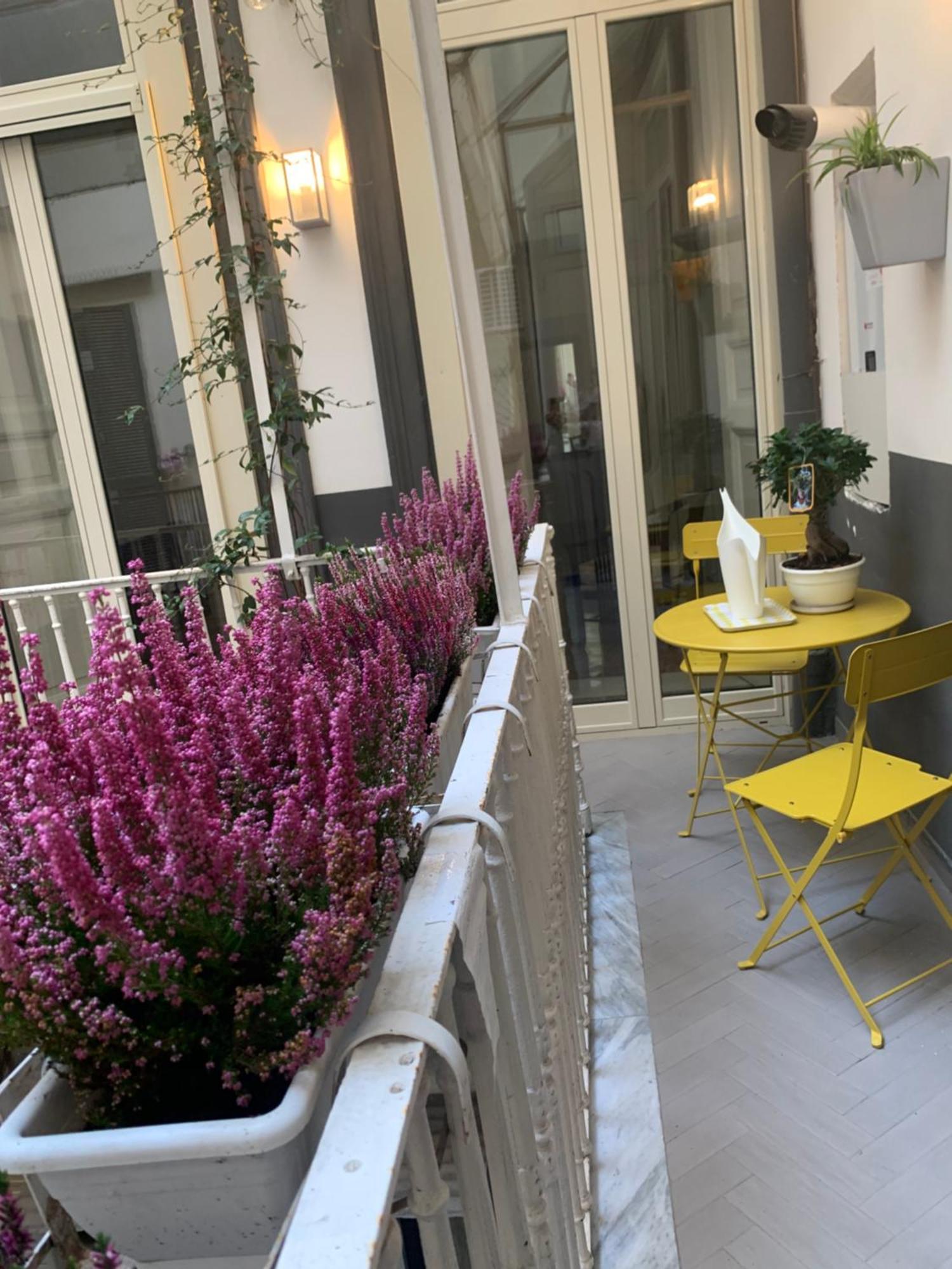 Casa Orlanda Apartment Napoli Bagian luar foto