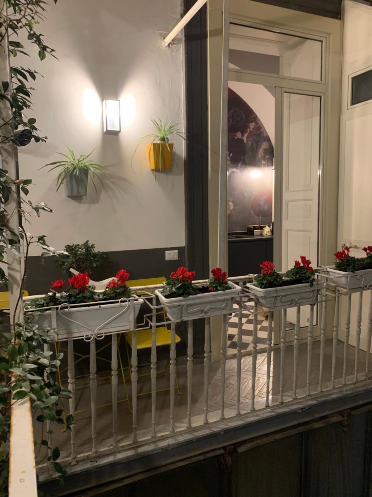 Casa Orlanda Apartment Napoli Bagian luar foto